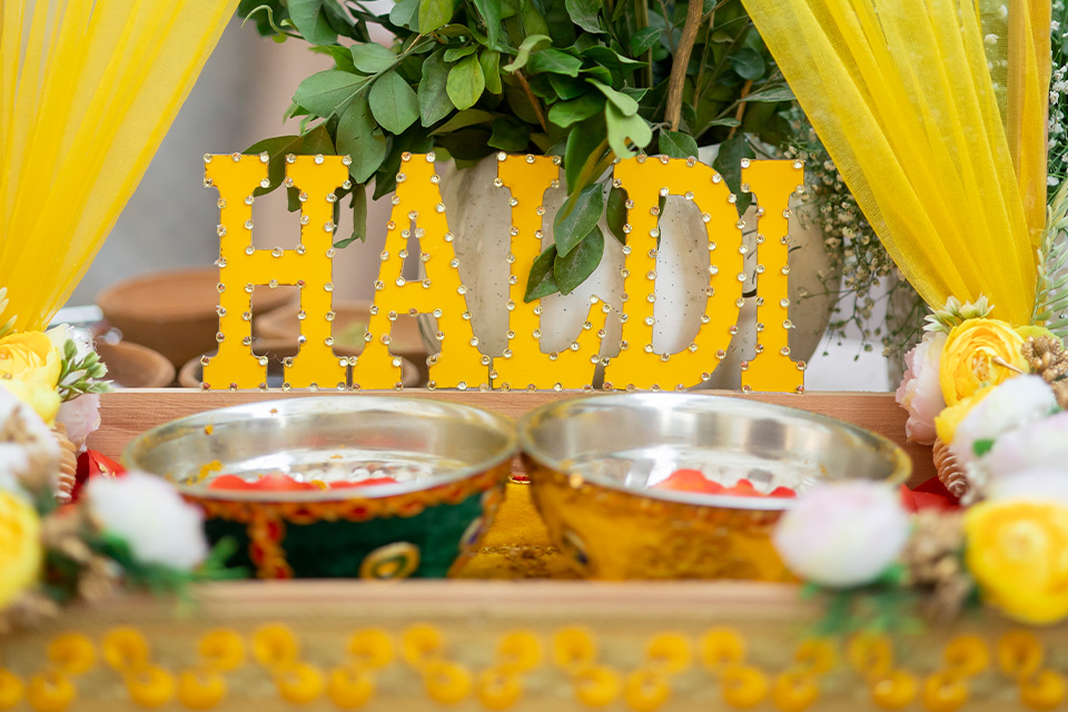 https://weddingsbyeventcrafter.com/wp-content/uploads/2024/08/haldi-1.jpg